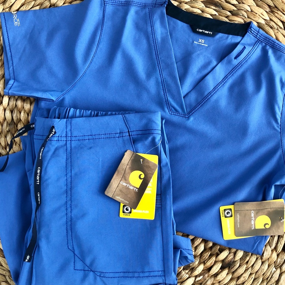 *NWT* Carhartt Scrubs